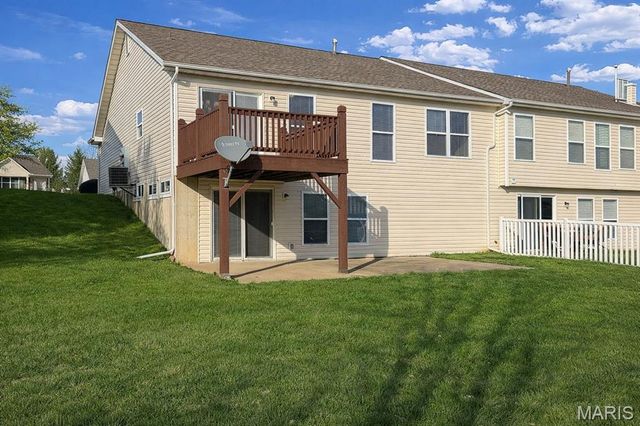 84 Green Park Lane, O'fallon, MO 63366