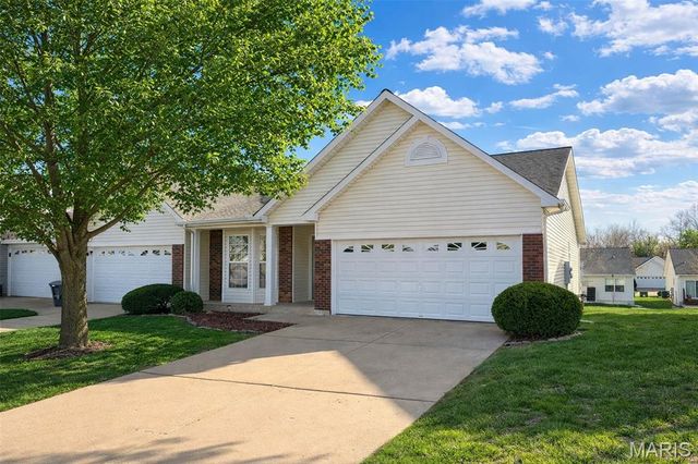 84 Green Park Lane, O'fallon, MO 63366