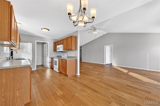 84 Green Park Lane, O'fallon, MO 63366