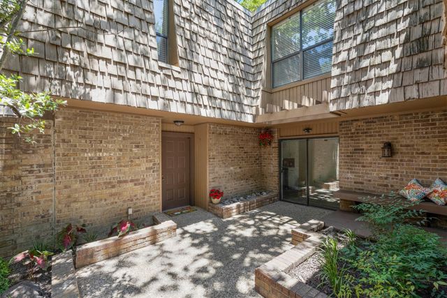111 Fairway Village Drive, Trophy Club, TX 76262
