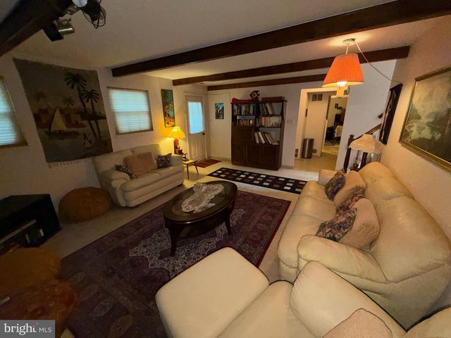 32 BATTERY HILL DR, Voorhees, NJ 08043