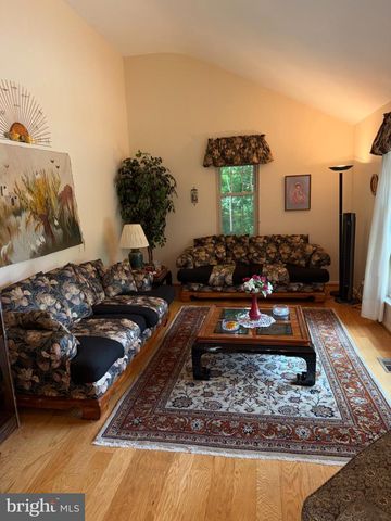 32 BATTERY HILL DR, Voorhees, NJ 08043