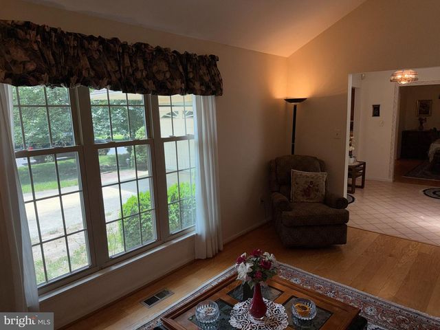 32 BATTERY HILL DR, Voorhees, NJ 08043