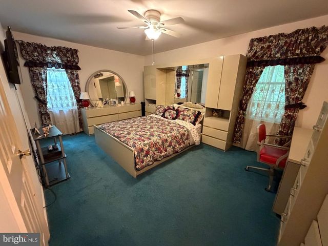 32 BATTERY HILL DR, Voorhees, NJ 08043