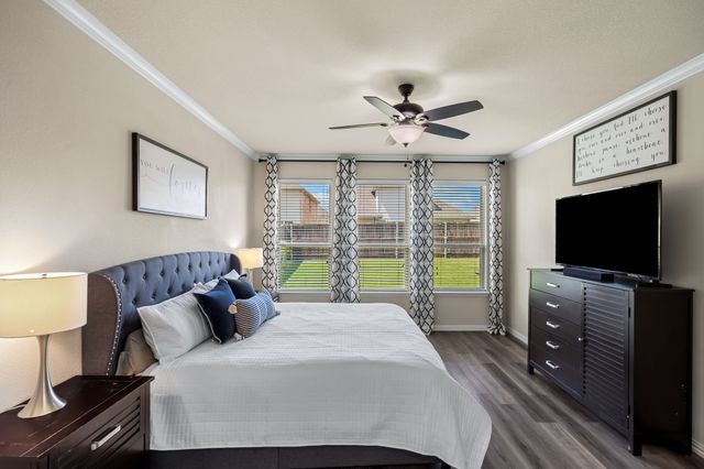 1701 Ridge Creek Lane, Aubrey, TX 76227