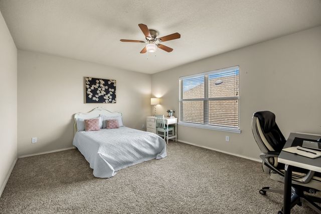 1701 Ridge Creek Lane, Aubrey, TX 76227