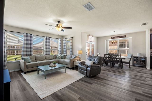 1701 Ridge Creek Lane, Aubrey, TX 76227