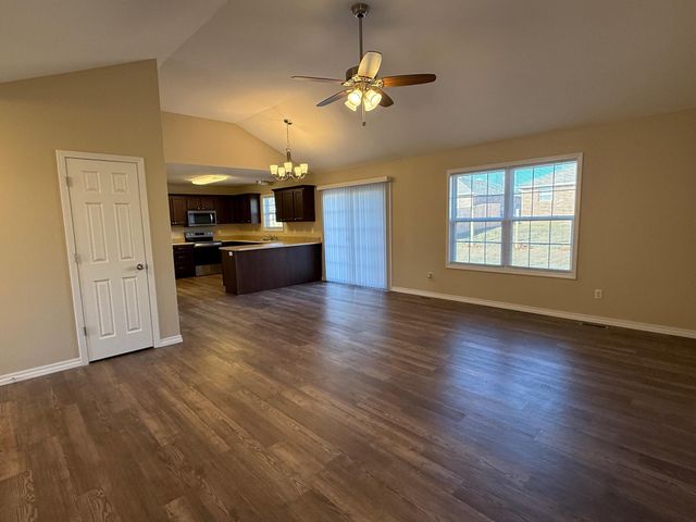 4427 W Delmar Street, Springfield, MO 65802