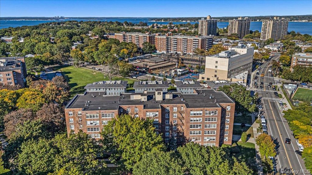 211-65 23rd. Avenue 3B, Bayside, NY 11360 — exterior