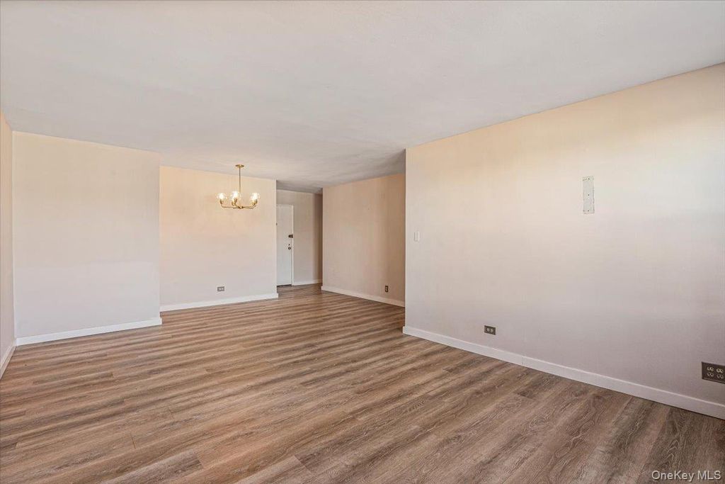 211-65 23rd. Avenue 3B, Bayside, NY 11360 — photo 4