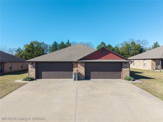 1110 Springhill Road, Barling, AR 72923