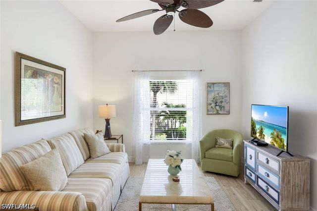 2760 Cypress Trace CIR 2528, Naples, FL 34119