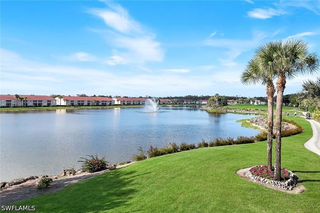 2760 Cypress Trace CIR 2528, Naples, FL 34119