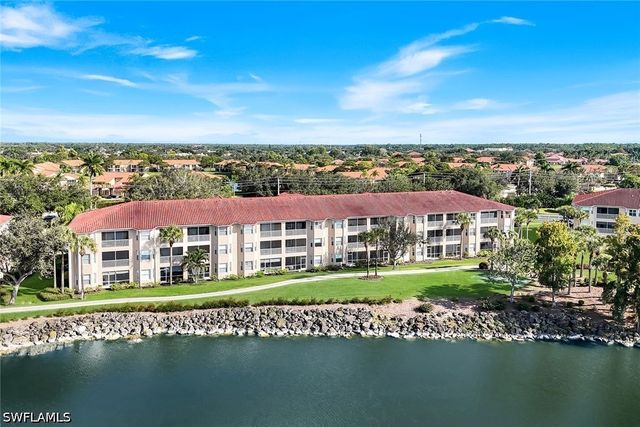 2760 Cypress Trace CIR 2528, Naples, FL 34119