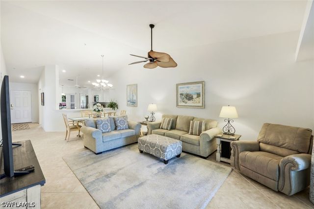 2760 Cypress Trace CIR 2528, Naples, FL 34119