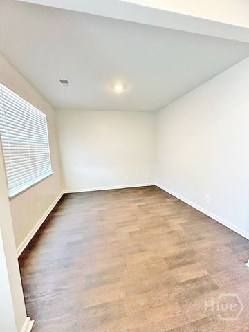 163 Hogan Drive, Richmond Hill, GA 31324