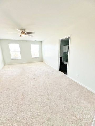 163 Hogan Drive, Richmond Hill, GA 31324