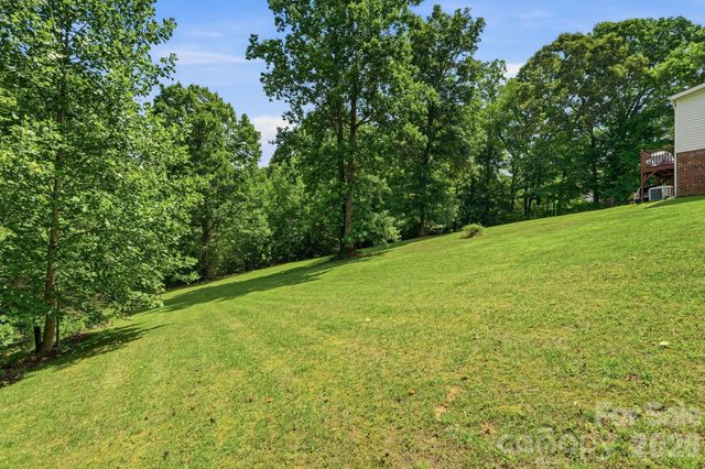 3307 Baltimore Road, East Bend, NC 27018