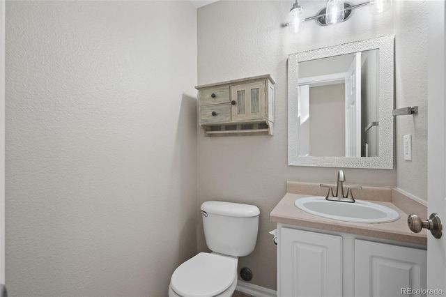 10054 Kingston Court, Highlands Ranch, CO 80130