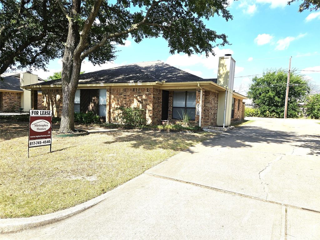 5715 Cancun Drive, North Richland Hills, TX 76180