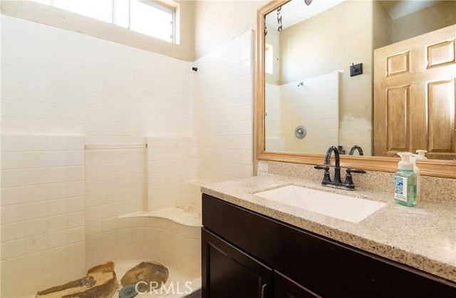 276 Cambria, Carson, CA 90745