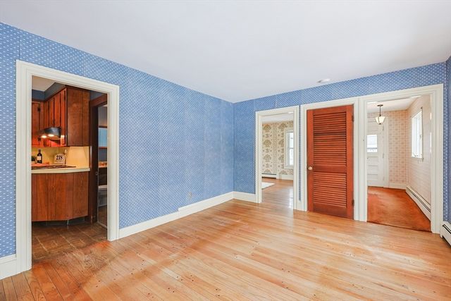 218 High St, North Attleboro, MA 02760