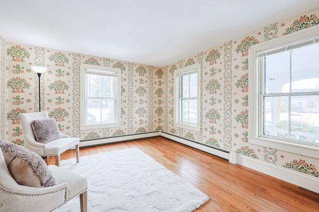 218 High St, North Attleboro, MA 02760