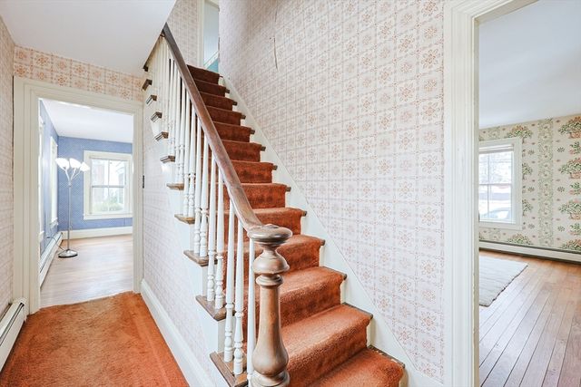 218 High St, North Attleboro, MA 02760