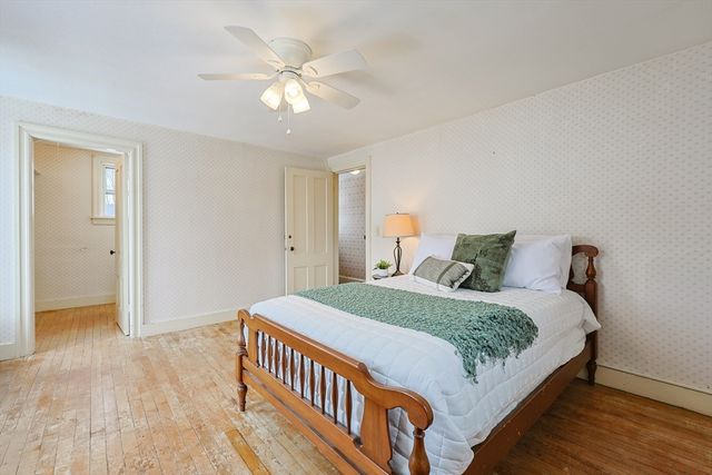 218 High St, North Attleboro, MA 02760