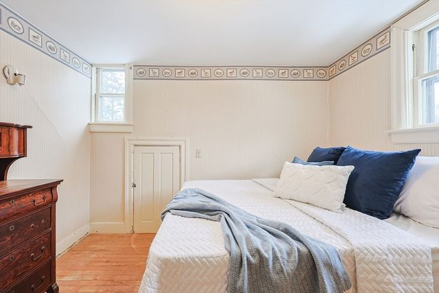 218 High St, North Attleboro, MA 02760