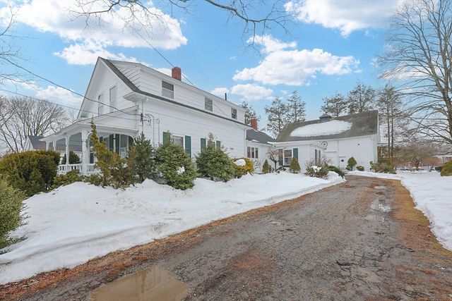 218 High St, North Attleboro, MA 02760