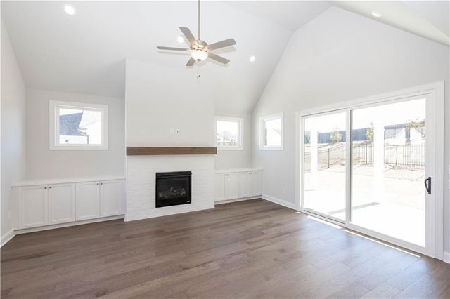 563 Pearl Street, Cumming, GA 30040