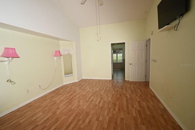 12125 KNOTTY PINE LOOP, San Antonio, FL 33576