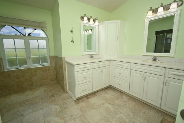 12125 KNOTTY PINE LOOP, San Antonio, FL 33576