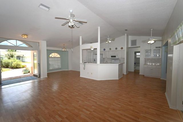 12125 KNOTTY PINE LOOP, San Antonio, FL 33576