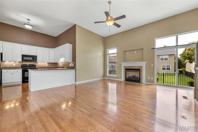 1266 Harmony Lake Drive, St Peters, MO 63376