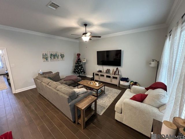 14401 Sterling Oaks Dr, Gonzales, LA 70737