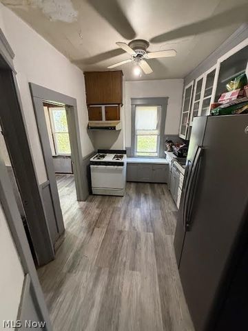 9916 Aetna Road, Cleveland, OH 44105