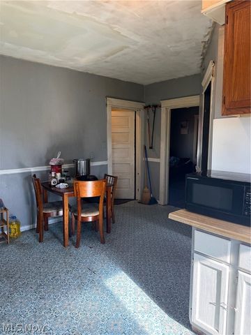 9916 Aetna Road, Cleveland, OH 44105