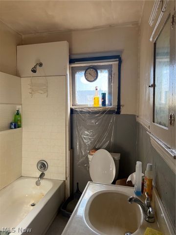 9916 Aetna Road, Cleveland, OH 44105