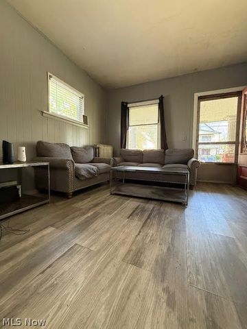 9916 Aetna Road, Cleveland, OH 44105