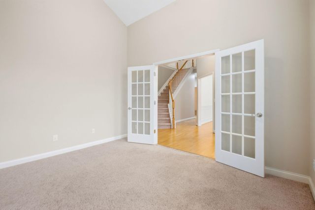 2784 Red Leaf Drive, Lexington, KY 40509