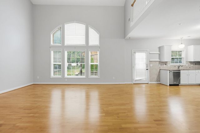 2784 Red Leaf Drive, Lexington, KY 40509