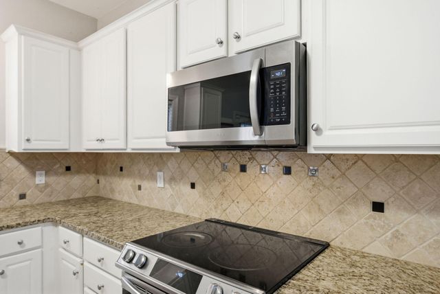 2784 Red Leaf Drive, Lexington, KY 40509