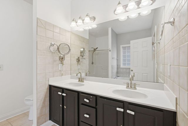 2784 Red Leaf Drive, Lexington, KY 40509