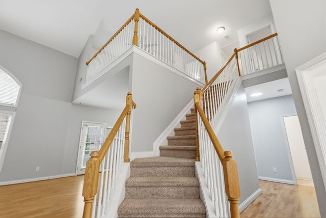 2784 Red Leaf Drive, Lexington, KY 40509