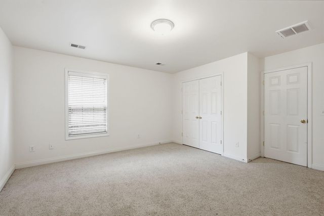 2784 Red Leaf Drive, Lexington, KY 40509