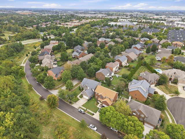 2784 Red Leaf Drive, Lexington, KY 40509