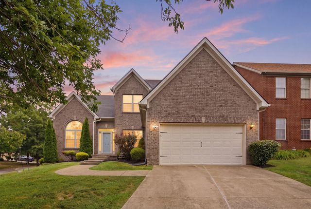 2784 Red Leaf Drive, Lexington, KY 40509