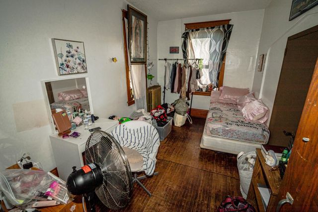 1051 Hudson Road, Saint Paul, MN 55106